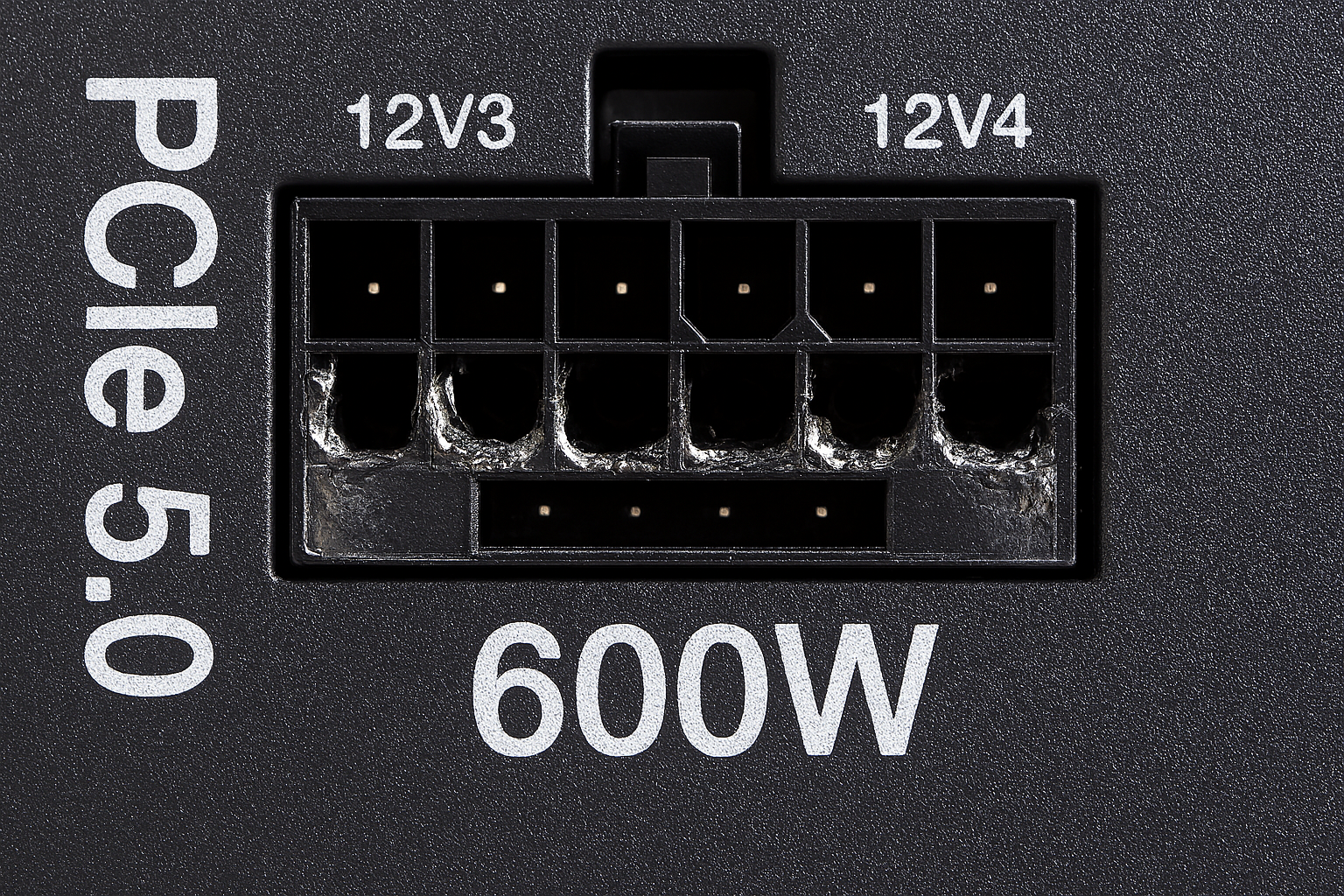 Illustration of a melted 12VHPWR connector